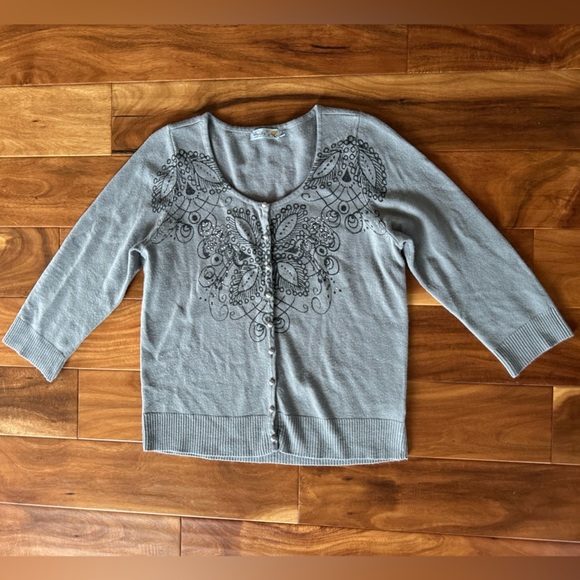 Unity World Wear Grey Button Up Cardigan Sweater size Large - Picture 1 of 4